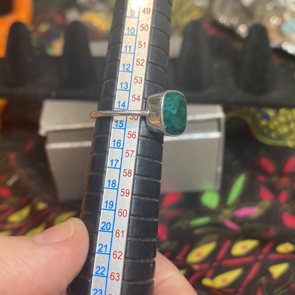 Solid Sterling Silver Emerald Ring - Picture 2 of 4